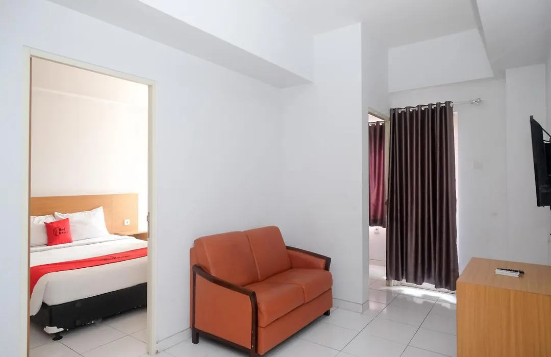 Reddoorz Apartment Near Exit Toll Colomadu-1