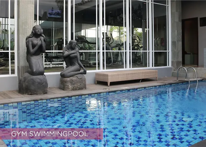 Ramada Suites By Wyndham Solo